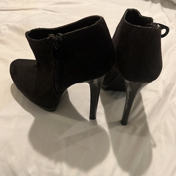 Sofía Vergara boots black color - Picture 3 of 3